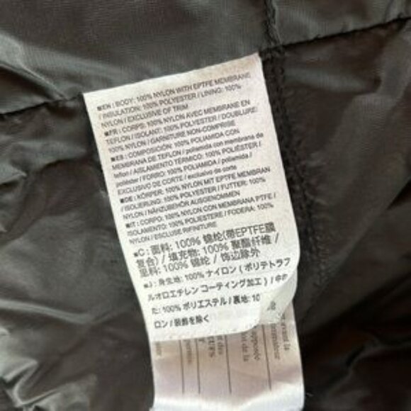 Arc’Teryx Gore-Tex Hooded Jacket - Picture 11 of 11